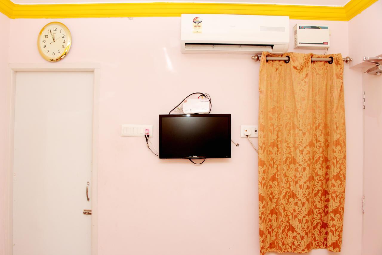 Royal Grand Days Hotell Chennai Exteriör bild