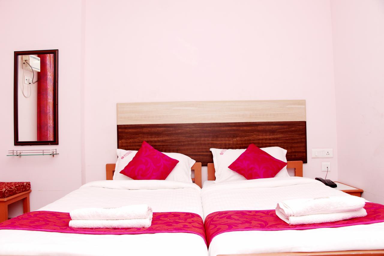 Royal Grand Days Hotell Chennai Exteriör bild