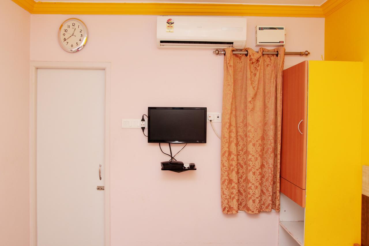 Royal Grand Days Hotell Chennai Exteriör bild